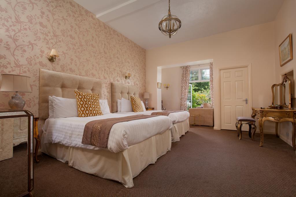 Fox & Hounds Country Hotel Chulmleigh Esterno foto