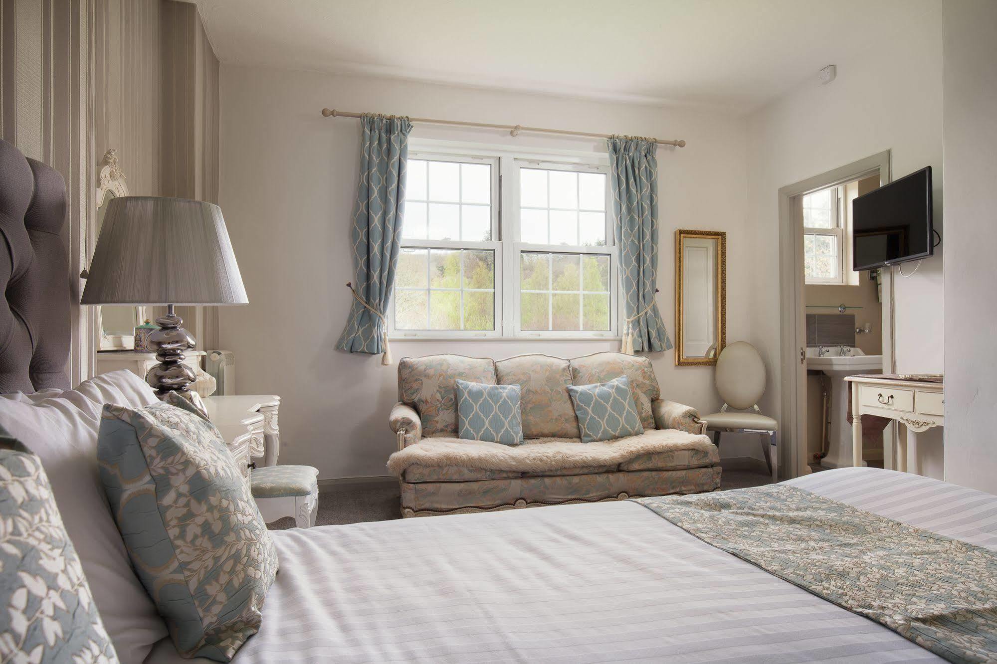 Fox & Hounds Country Hotel Chulmleigh Esterno foto