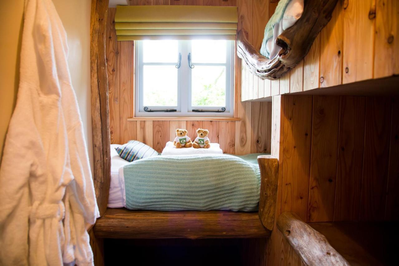 Fox & Hounds Country Hotel Chulmleigh Esterno foto